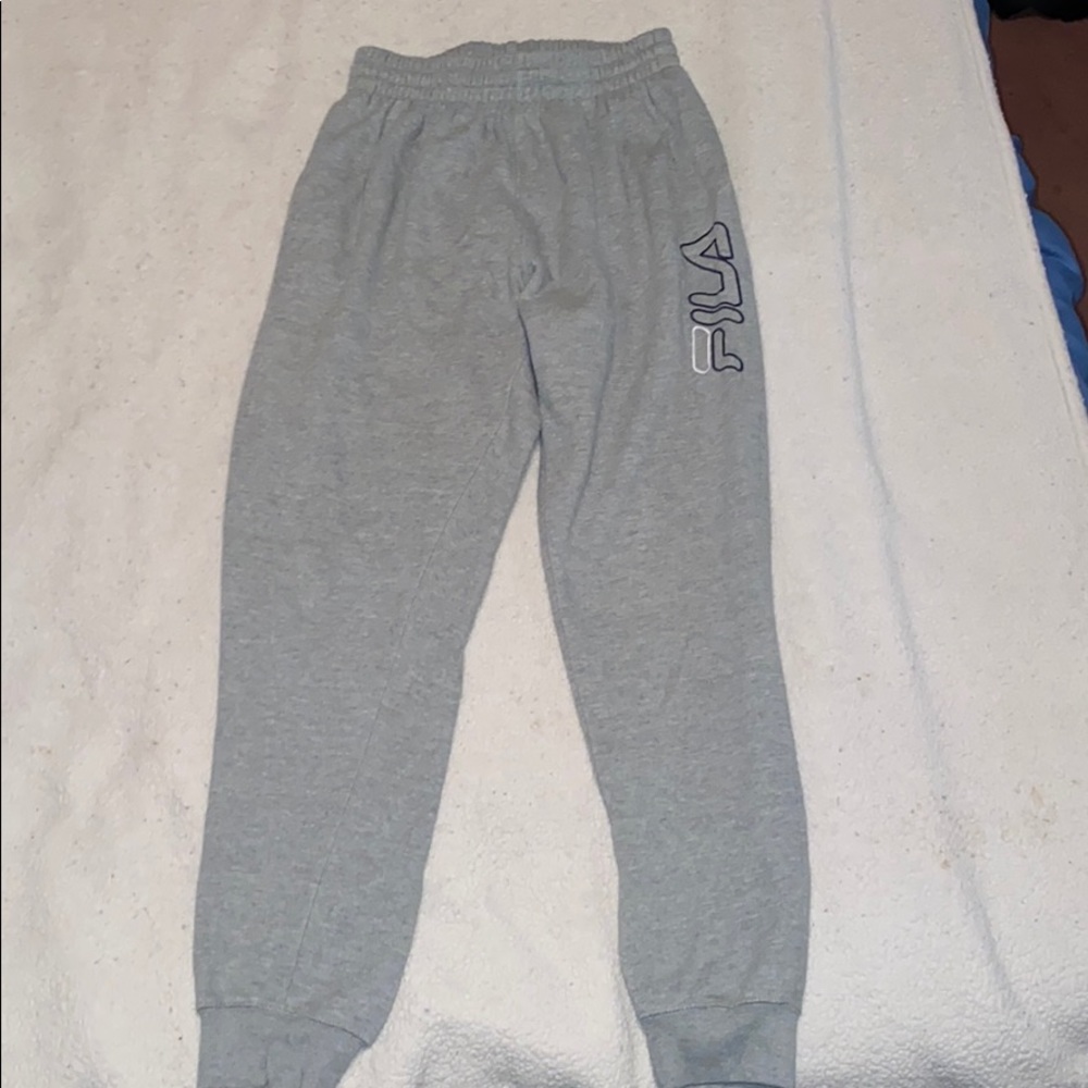 “FILA” vintage sweat pants. Heather grey. Size M